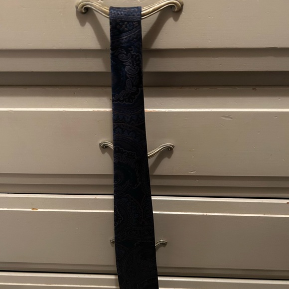 Necktie - Picture 2 of 2